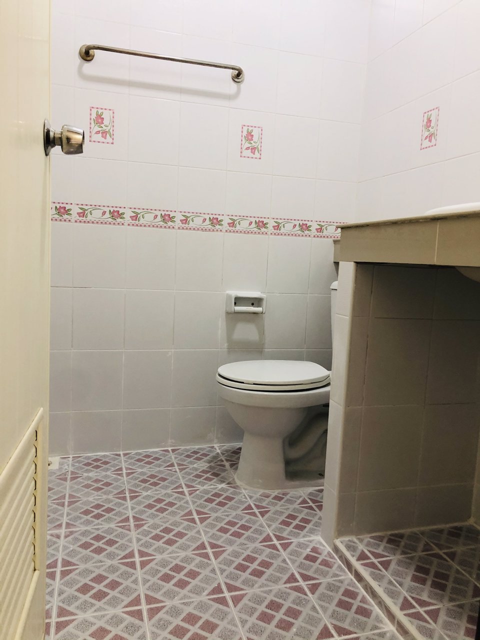 ขายถูก-หมู่บ้านพิศาล-ซอยจตุรมิตร-ถนนเทพารักษ์-ใกล้บิ๊กซี-บางพลี-ตกแต่งใหม่ๆ-พร้อมอยู่