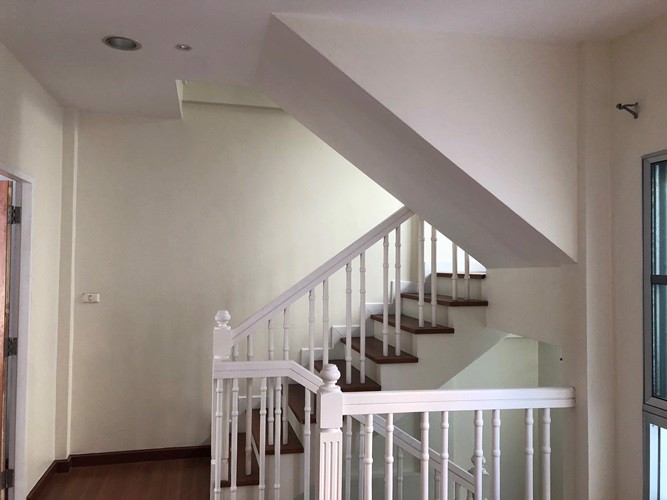 ขายพร้อมผู้เช่าบ้านกลางเมือง-เดอะ-ปารีส-พระราม-9-รามคำแหง-ถนนกรุงเทพกรีฑา-ซอย7-บ้านมุม