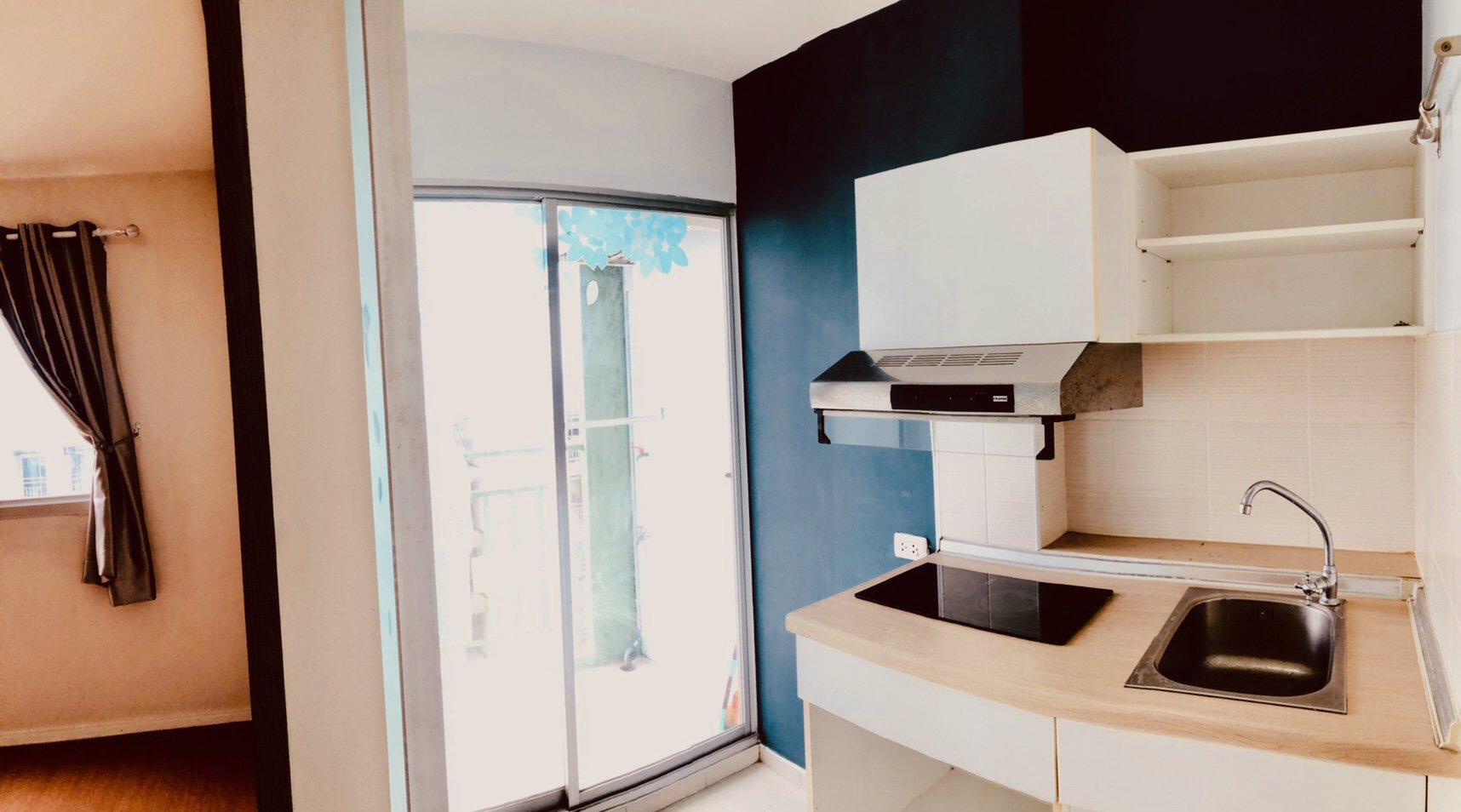 ขายถูก-คอนโดลุมพินีเมกะซิตี้บางนา-ตกแต่งสวย-เฟอร์นิเจอร์บิวท์อินทั้งหมด-พร้อมอยู่