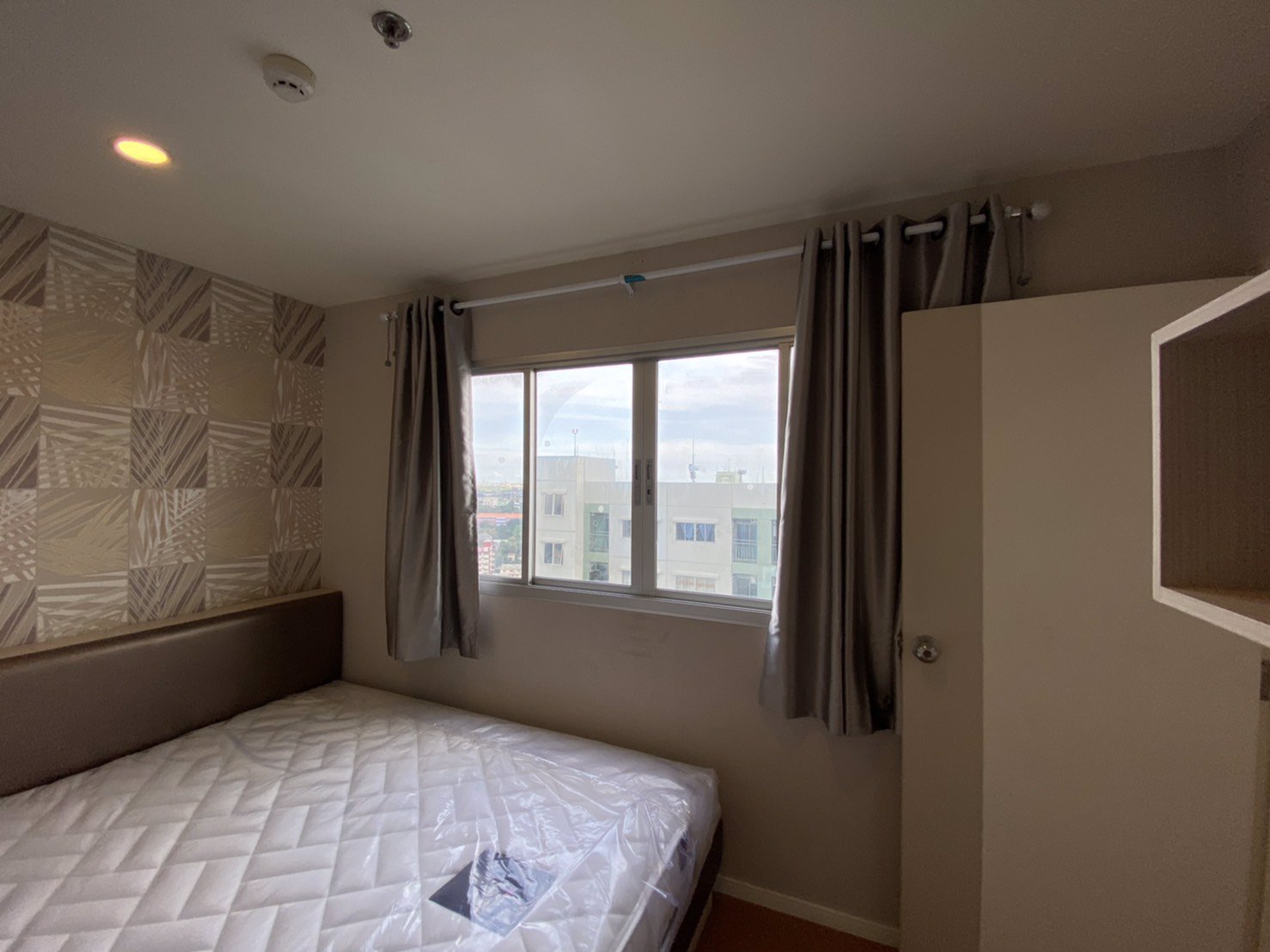 ขายถูก-คอนโดลุมพินีเมกะซิตี้บางนา-ตกแต่งสวย-เฟอร์นิเจอร์บิวท์อินทั้งหมด-พร้อมอยู่