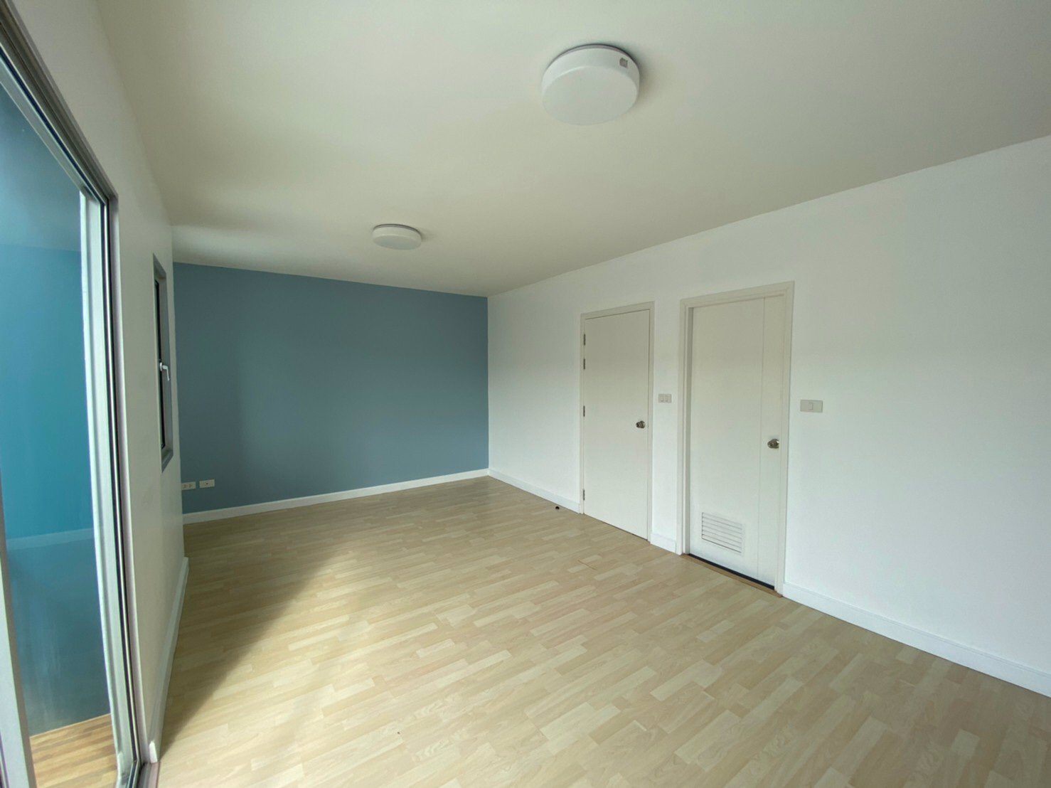 ขายถูกทาวน์เฮ้าส์-2-ชั้น-เดอะคอนเนค-22-รามอินทรา-มีนบุรี-ตกแต่งสวย-พร้อมอยู่