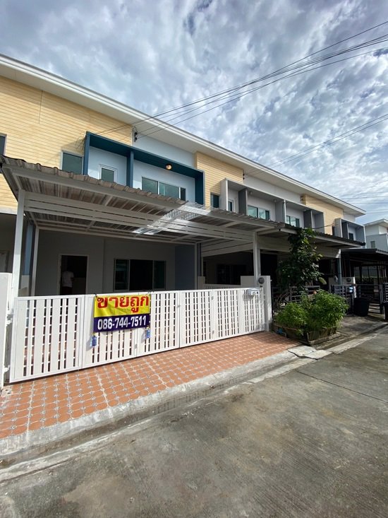 ขายถูกทาวน์เฮ้าส์-2-ชั้น-เดอะคอนเนค-22-รามอินทรา-มีนบุรี-ตกแต่งสวย-พร้อมอยู่