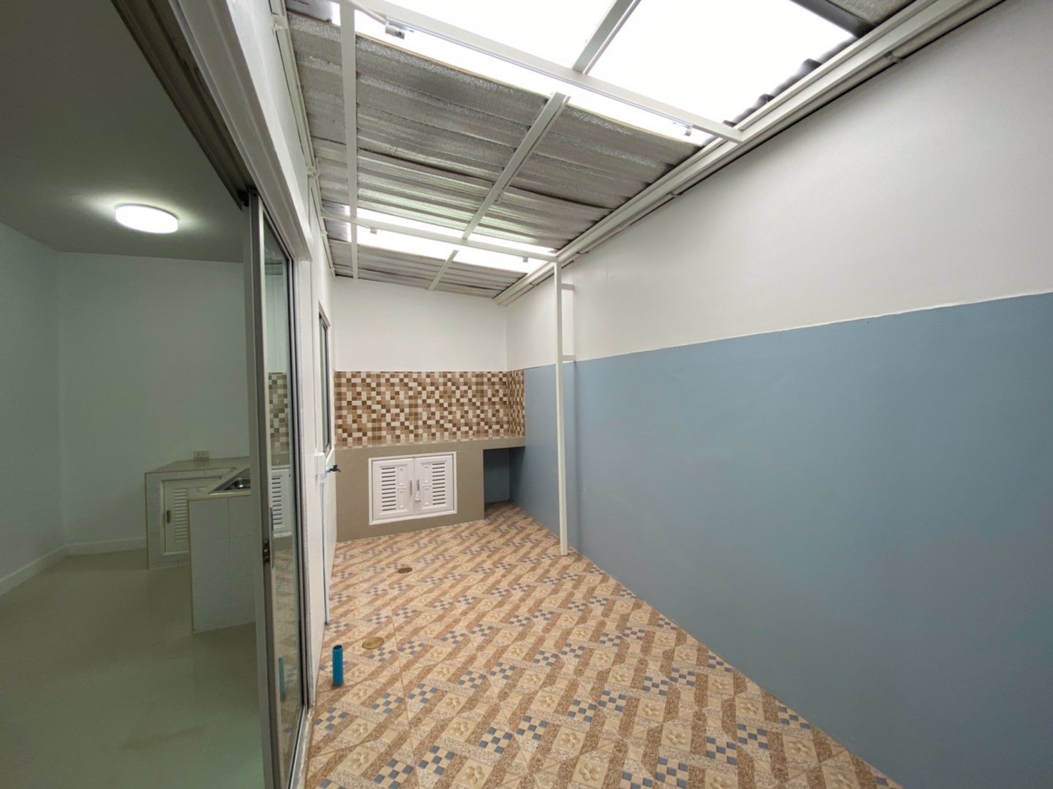 ขายถูกทาวน์เฮ้าส์-2-ชั้น-เดอะคอนเนค-22-รามอินทรา-มีนบุรี-ตกแต่งสวย-พร้อมอยู่