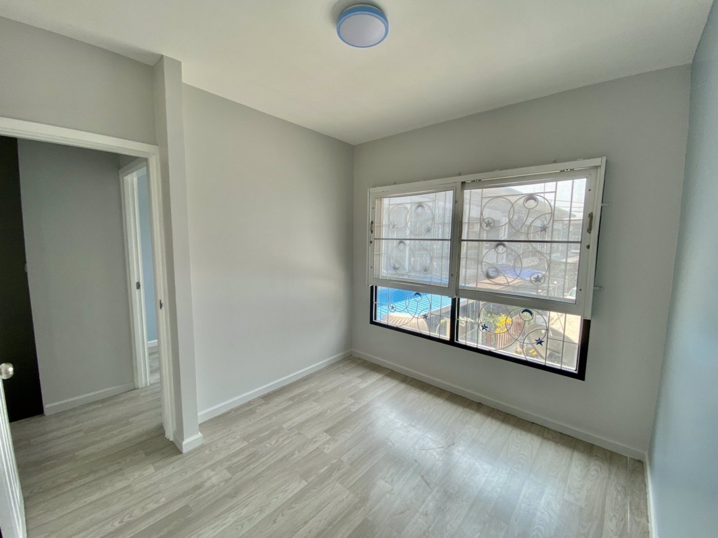 ขายถูก-หมู่บ้านพฤกษาไลท์-ล็อกซ์-สุขุมวิท-เทพารักษ์-กม1-พร้อมอยู่-ตกแต่งใหม่