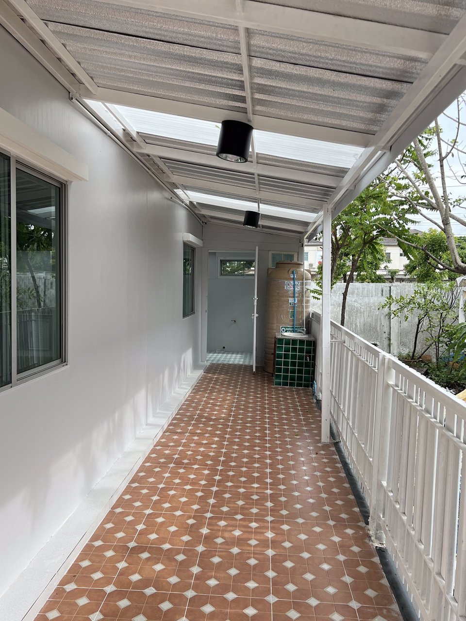 ขายถูกพฤกษา-38-1-กิ่งแก้ว-หนามแดง-หลังมุม-ตกแต่งสวย-พร้อมอยู่-ด้านหลังบ้านติดสวนสาธารณะ