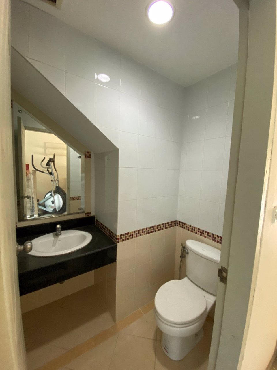 ขาย-เช่า-บ้านกลางเมือง-เออร์บาเนี่ยน-พระราม-9-วงแหวน-ตกแต่งใหม่ๆ-บ้านใกล้สโมสร-มีสระน้ำ