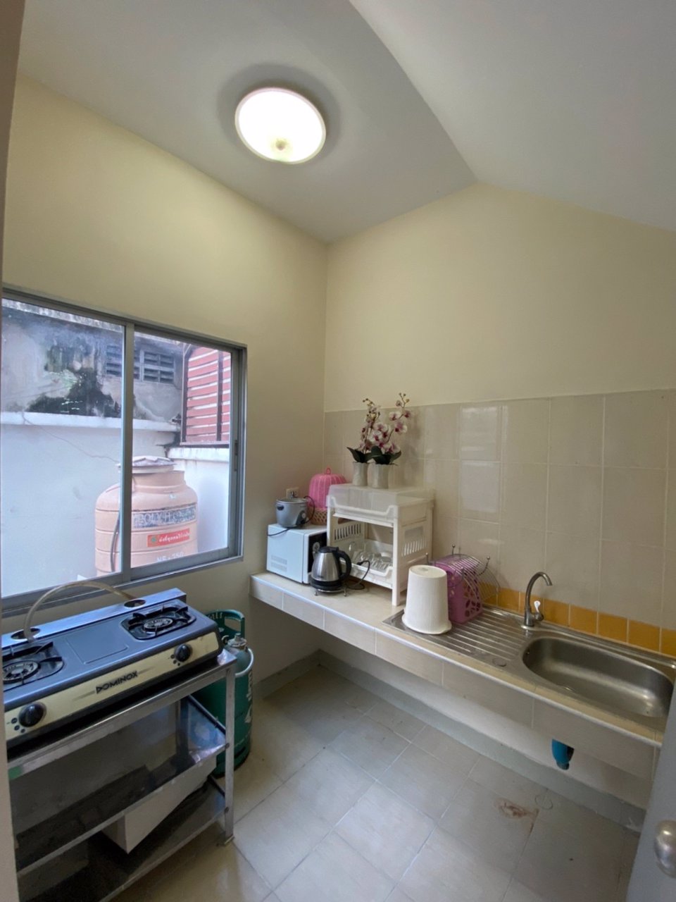 ขาย-เช่า-บ้านกลางเมือง-เออร์บาเนี่ยน-พระราม-9-วงแหวน-ตกแต่งใหม่ๆ-บ้านใกล้สโมสร-มีสระน้ำ