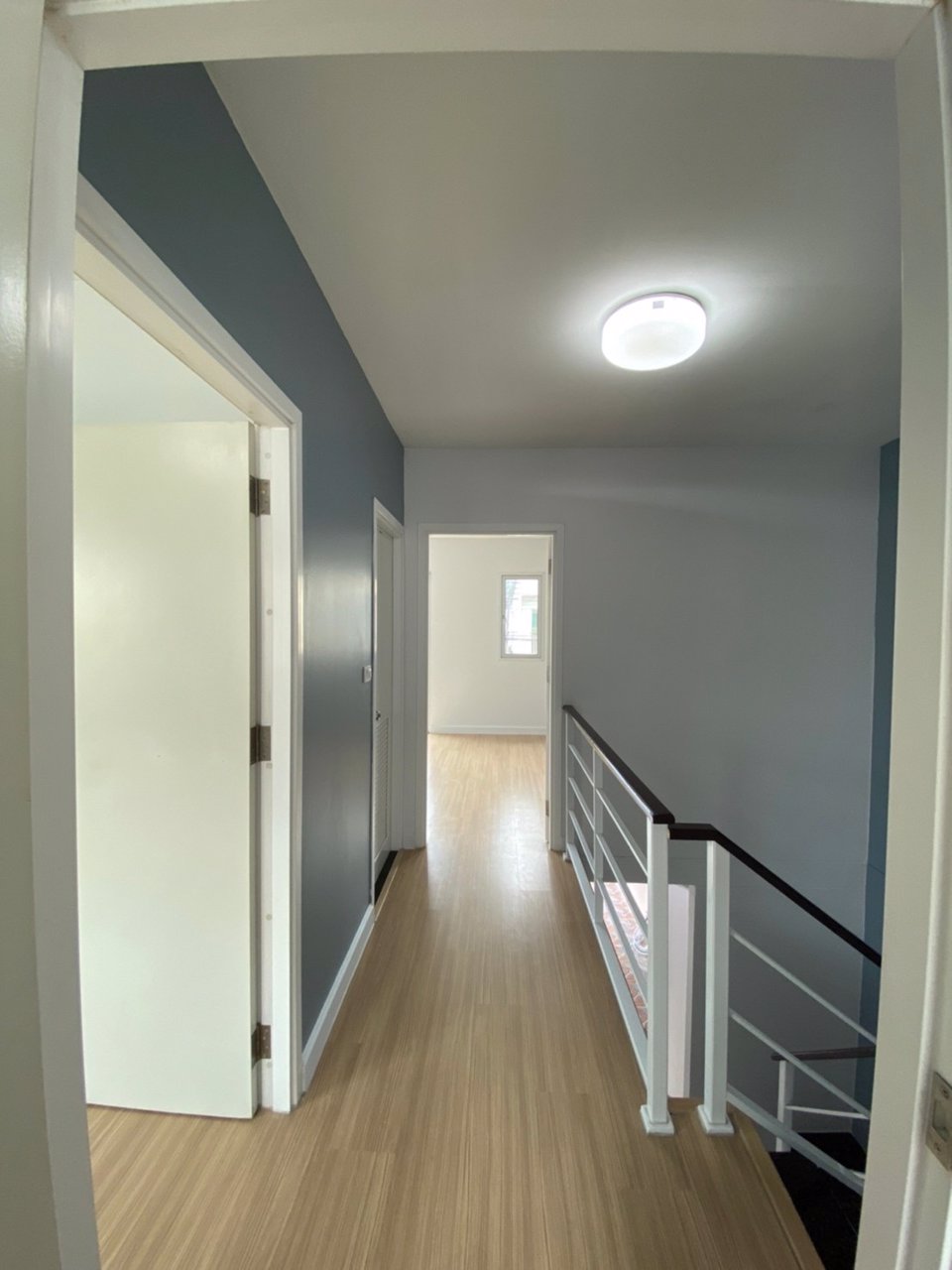 ขายถูก-เดอะคอนเนค-15-ซอย-เฉลิมพระเกียรติ-87-ตกแต่งใหม่ๆ-พร้อมอยู่