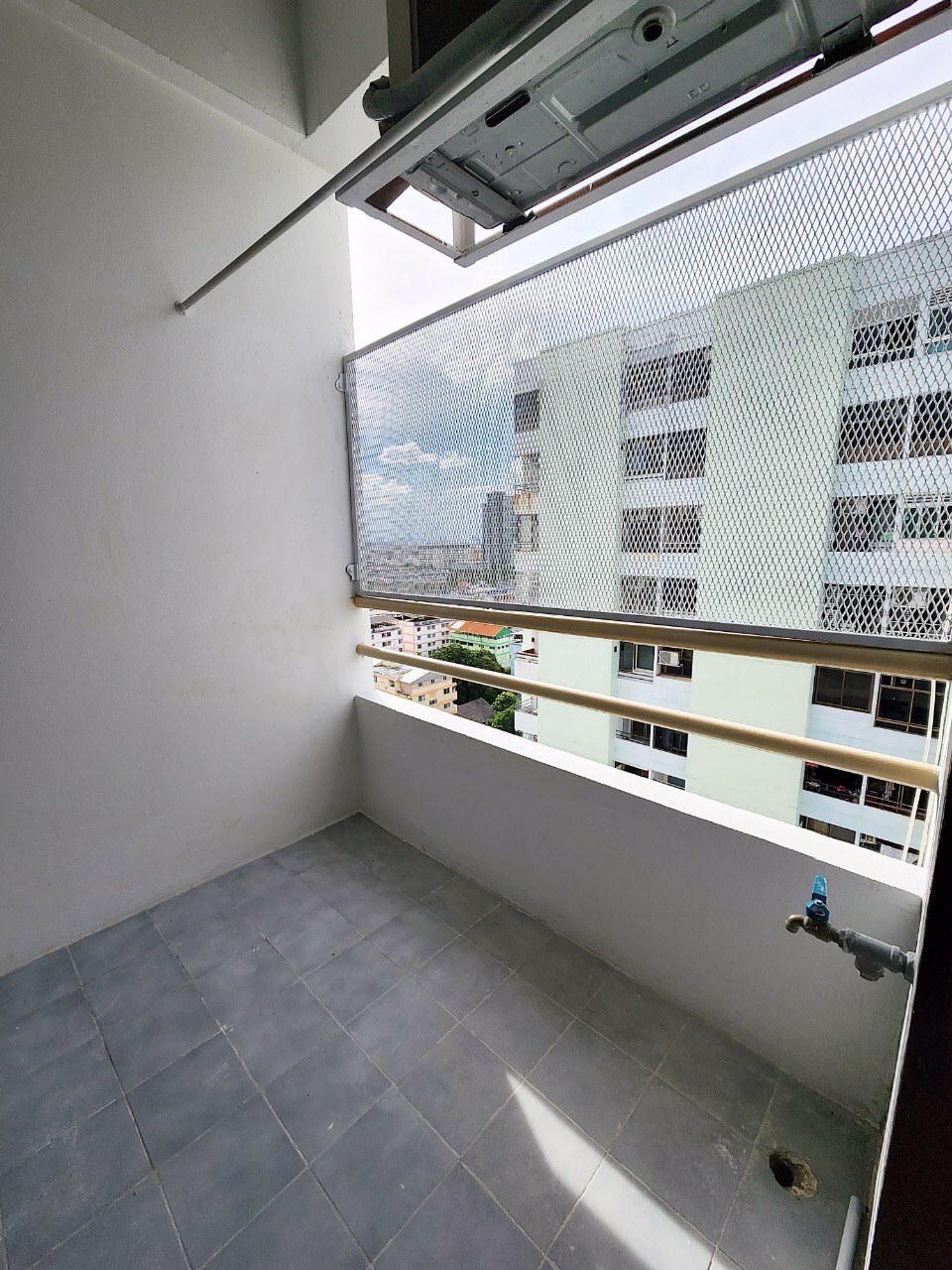 ขาย-เช่าถูก-คอนโด-สินเศรษฐีเรซิเด้นท์ทาวน์-2-ตกแต่งสไตล์ลอฟท์-พร้อมอยู่-ปรับปรุงใหม่-วิวสวยโล่งโปรง