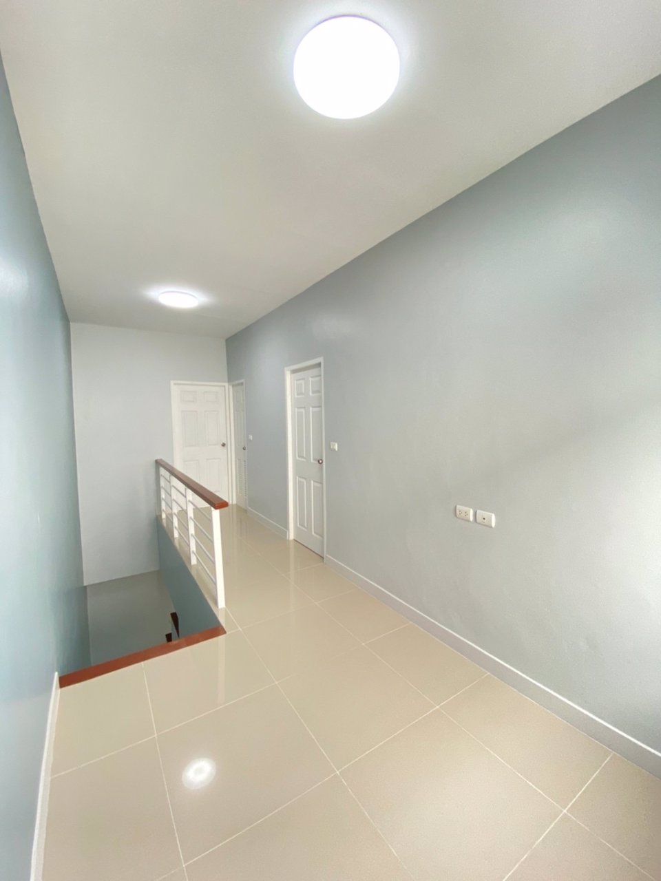 ขายทาวน์เฮ้าส์-2-ชั้น-หมู่บ้าน-ดิเอ็นเทอร์-คลิก-ซอยกาญจนาภิเษก-39-ตกแต่งใหม่ๆ-พร้อมอยู่