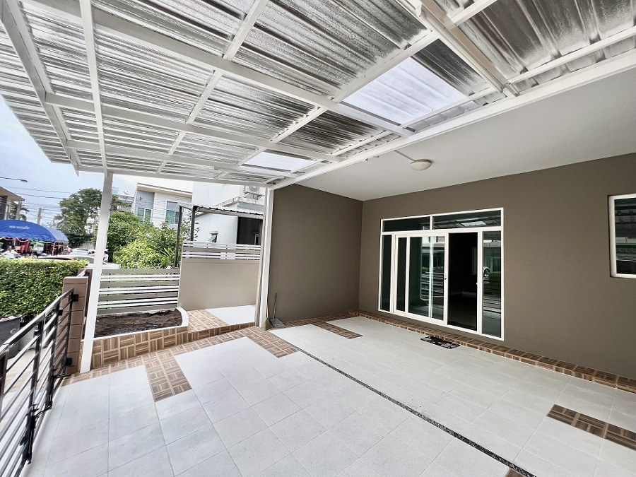 ขายถูก-หมู่บ้านกัสโต้บางนา-สุวรรณภูมิ-บ้านมุม-ตกแต่งสวย-สไตล์โมเดิร์น-ใกล้คิงเพาเวอร์-สุวรรณภูมิ