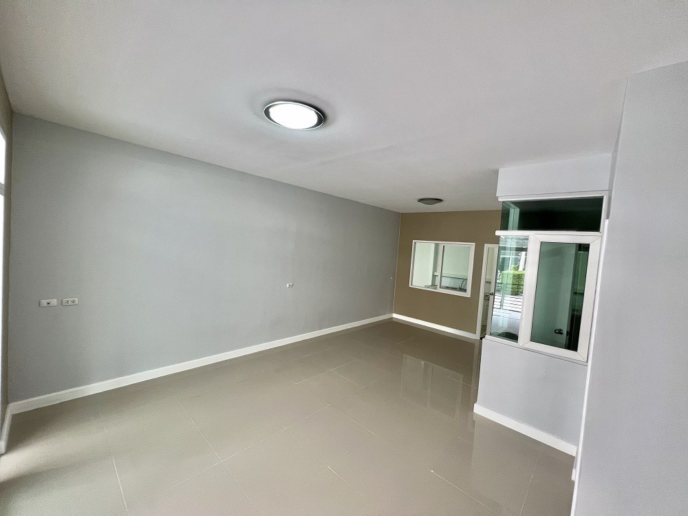 ขายถูก-หมู่บ้านกัสโต้บางนา-สุวรรณภูมิ-บ้านมุม-ตกแต่งสวย-สไตล์โมเดิร์น-ใกล้คิงเพาเวอร์-สุวรรณภูมิ