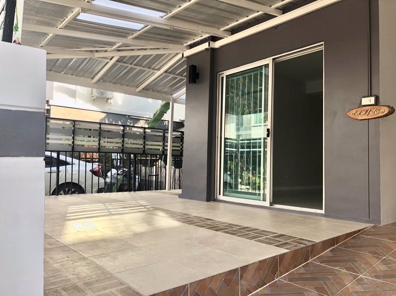 ขายถูกทาวน์เฮาส์-พฤกษา-82-ประชาอุทิศ-พระราม2-บ้านมุม-ตกแต่งใหม่-พร้อมอยู่-ต่อเติมหน้า-หลัง