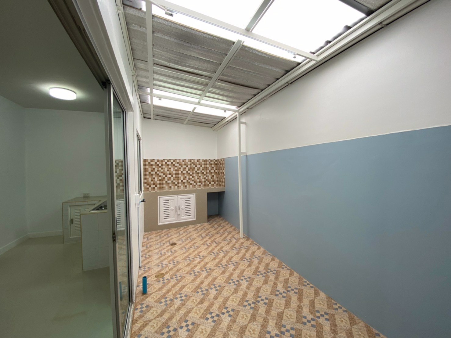 ขายถูก-เดอะคอนเนค-15-ซอย-เฉลิมพระเกียรติ-87-ตกแต่งใหม่ๆ-พร้อมอยู่