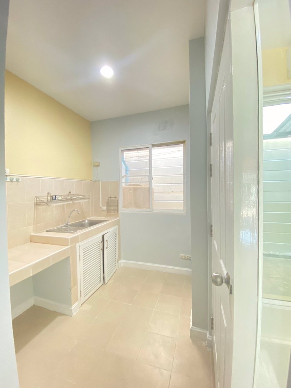 ขาย-บ้านกลางเมืองลาดพร้าว-101-แยก-38-ตกแต่งใหม่ๆ-อยู่ต้นโครงการ-บ้านหน้าสวน