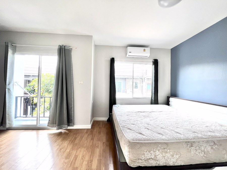 ขายด่วน-เดอะคัลเลอร์พรีเมียม-บางนา-กม10-ซอยมหาชัย-ต่อเติมหน้าบ้านหลัง-ตกแต่งใหม่ๆ-พร้อมอยู่