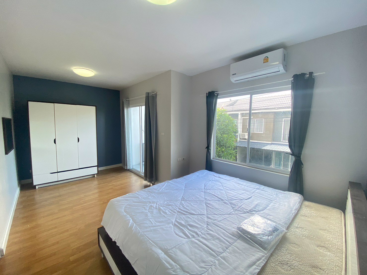 ขายด่วน-เดอะคัลเลอร์พรีเมียม-บางนา-กม10-ซอยมหาชัย-ต่อเติมหน้าบ้านหลัง-ตกแต่งใหม่ๆ-พร้อมอยู่