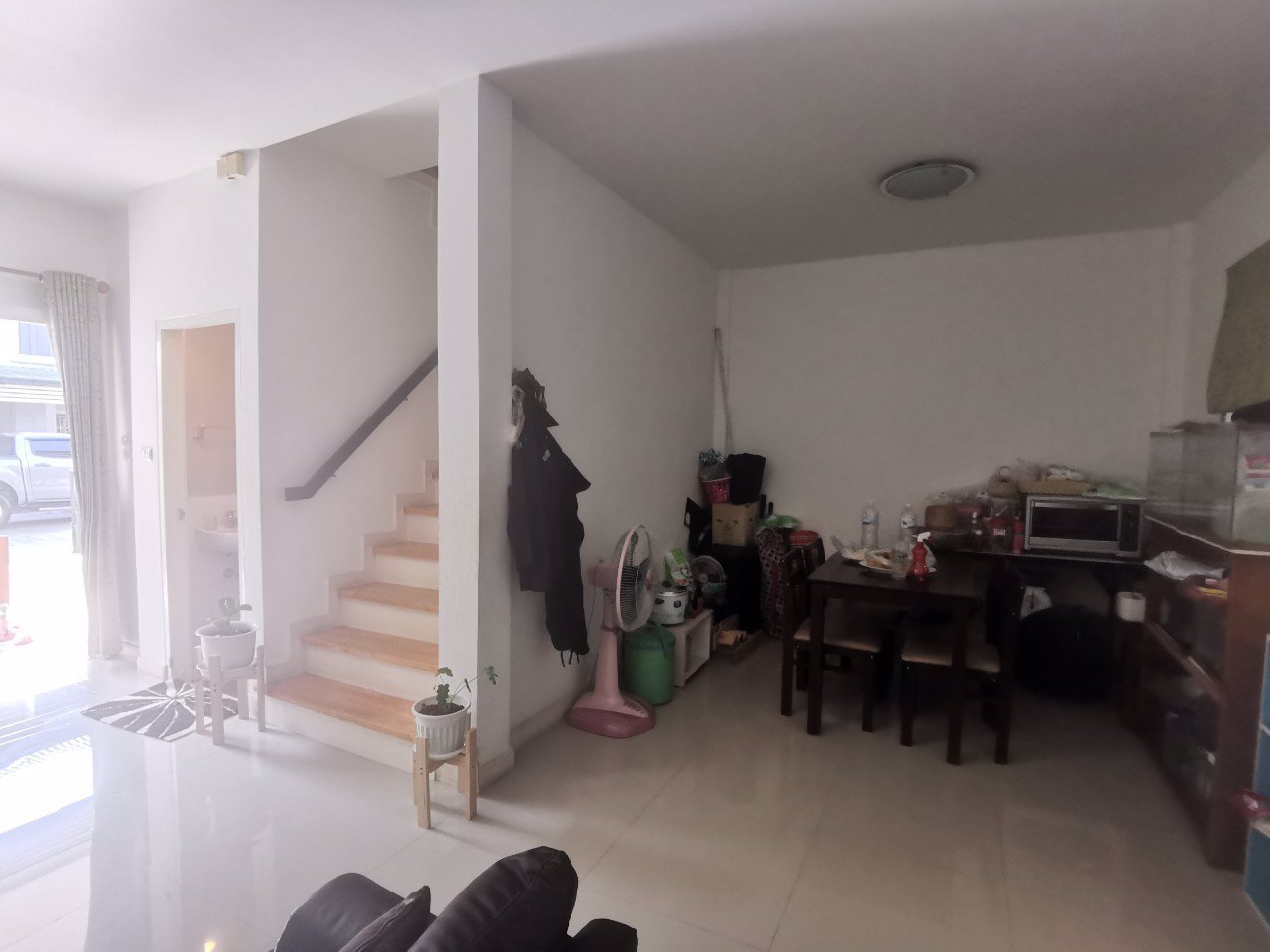 ขายทาวเฮ้าส์-ธนาซิโอ้-รัตนาธิเบศร์-ซอยวัดไผ่เหลือง