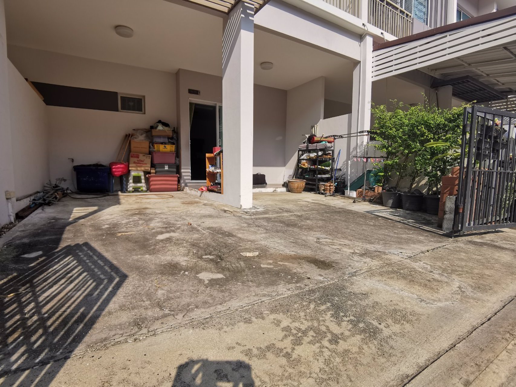 ขายทาวเฮ้าส์-ธนาซิโอ้-รัตนาธิเบศร์-ซอยวัดไผ่เหลือง