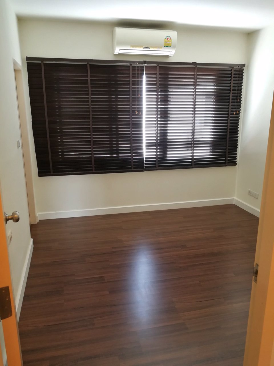 ให้เช่าทาวน์-อเวนิวศรีนครินทร์-town-avenue-อ่อนนุช-68-พร้อมอยู่-ทาวน์โอม-3-ชั้น