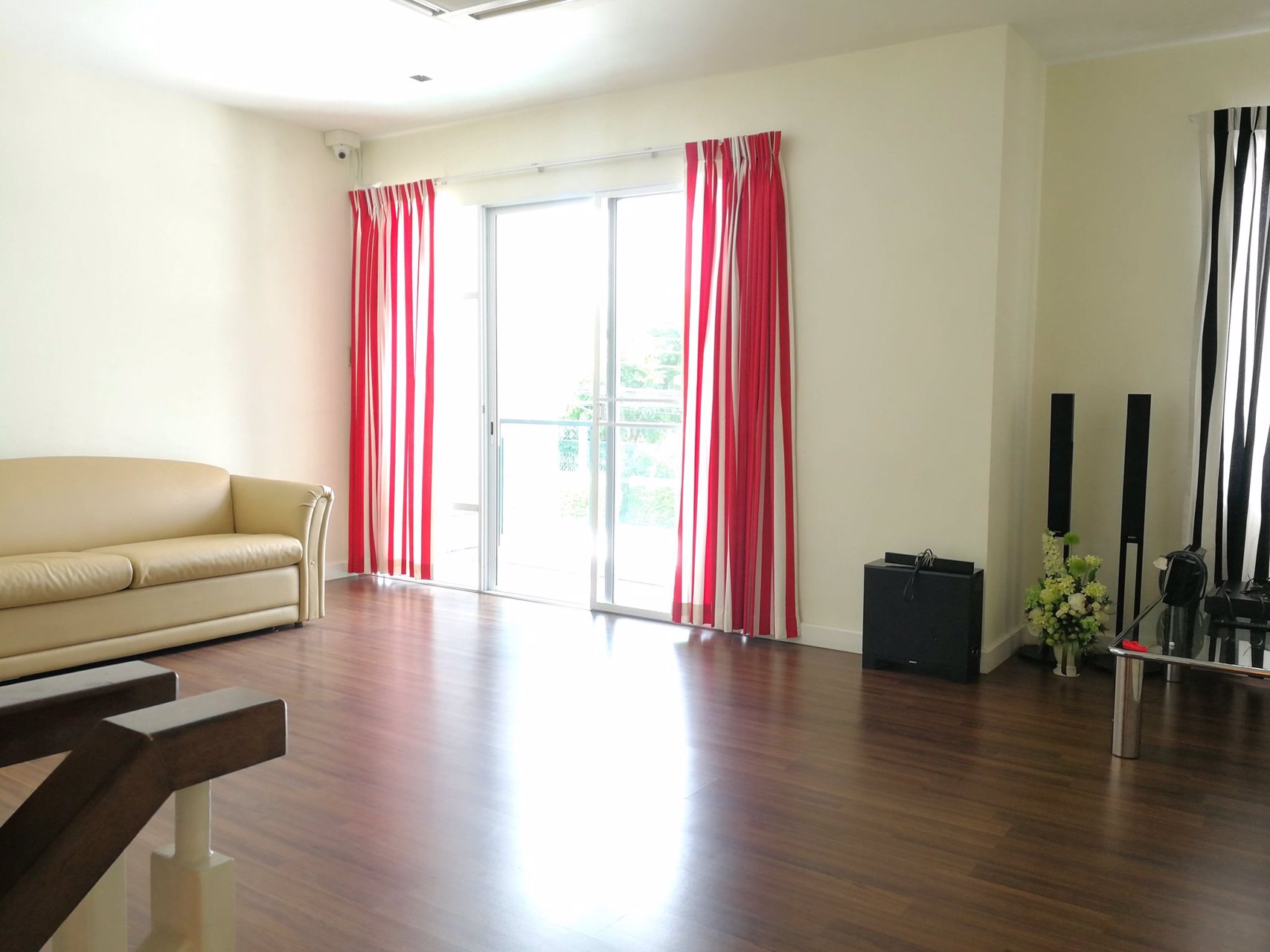 ให้เช่าทาวน์-อเวนิวศรีนครินทร์-town-avenue-อ่อนนุช-68-พร้อมอยู่-ทาวน์โอม-3-ชั้น