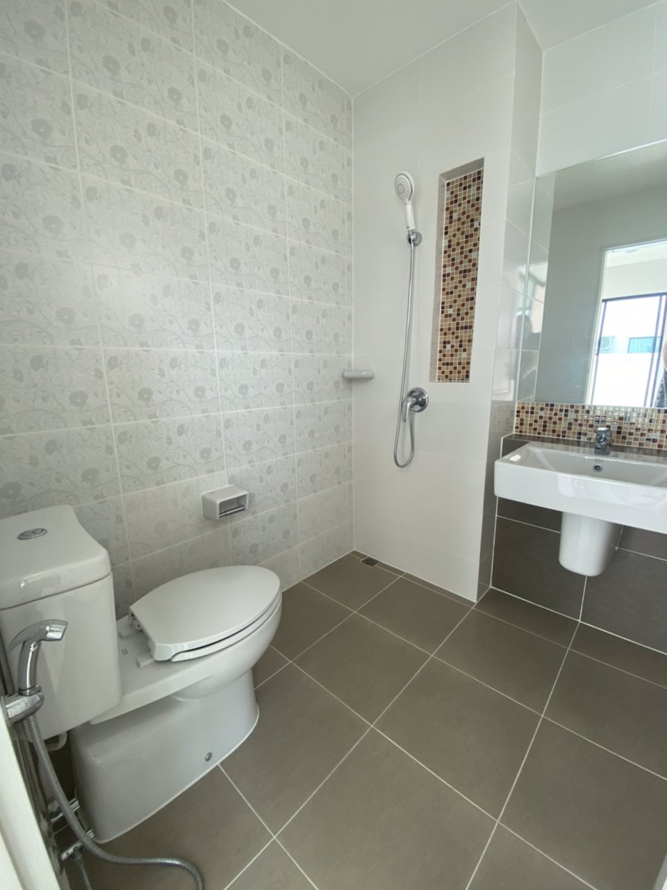 ขายบ้านราคาถูก-ทาวน์โฮม-แปลงมุม-3-ชั้น-ที่ดิน-293-ตรว-ใหม่มาก-ไม่เคยเข้าอยู่-เจ้าของบ้านขายเอง