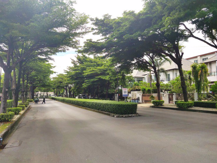 ขายที่ดินติดทะเลสาบ-ในโครงการบลูลากูน-ที่ดินเปล่าถมแล้ว-เหมาะสร้างคฤหาสน์หรู