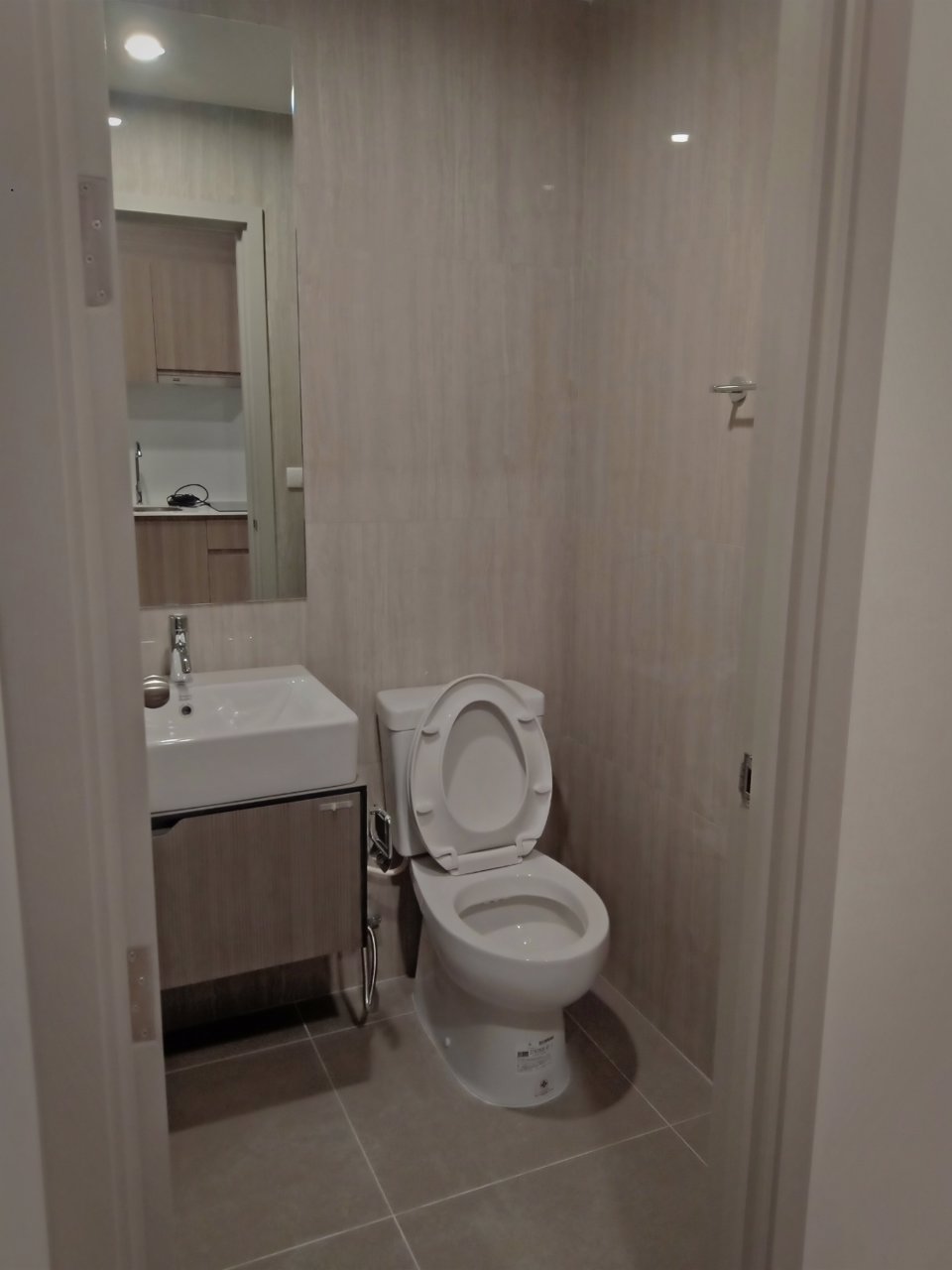 คอนโดใหม่-เฟอร์นิเจอร์ครบครัน-ใกล้รถไฟฟ้า-mrt-ภาษีเจริญ