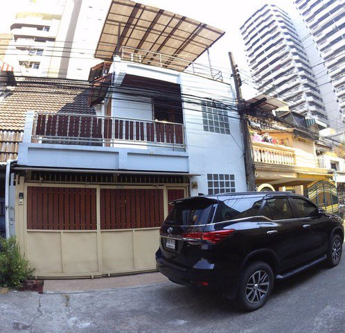 ให้เช่าทาวน์โฮม3ชั้นซอยสุขุมวิท39ใกล้btsพร้อมพงษ์ใกล้เอ็มควอเทียร์