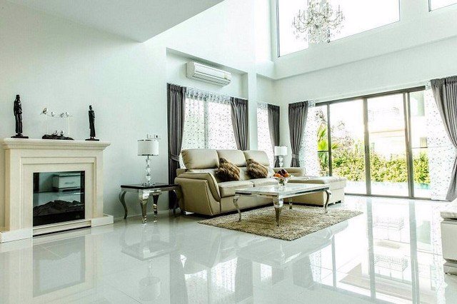 ให้เช่าบ้านเดี่ยวย่านพระราม9พร้อมสระว่ายน้ำส่วนตัว-ใกล้airport-linkสถานีหัวหมาก