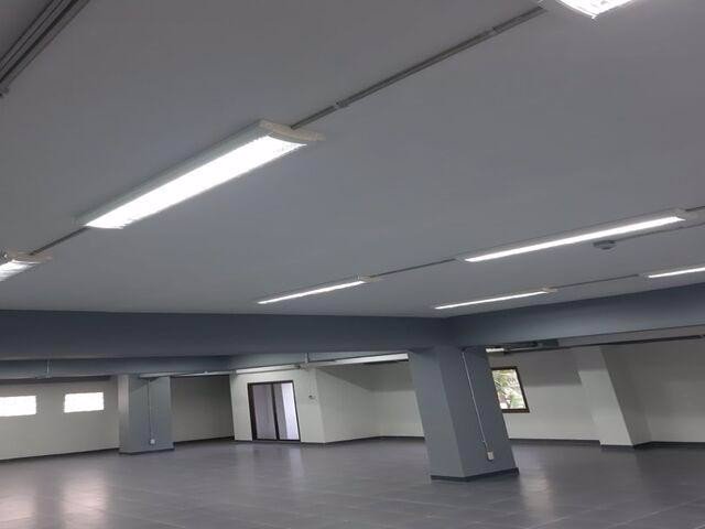 ให้เช่าพื้นที่ออฟฟิศ350ตรมย่านรัชดาใกล้mrtพระราม-9