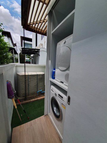 ให้เช่าบ้านเดี่ยว-3-ชั้นหมู่บ้านnivana-beyond-liteใกล้airport-link-ทับช้าง