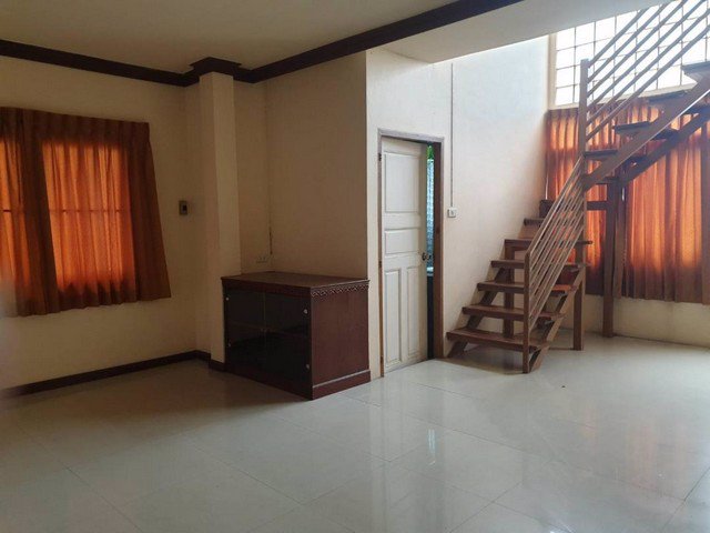 ให้เช่าบ้านเดี่ยวหมู่บ้านโฮมเพลสรามคำแหง140อนาคตจุดสถานีรถไฟฟ้าหน้ารรเตรียมอุดมน้อมเกล้า