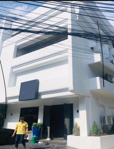 ให้เช่าอาคาร-4-ชั้น-ซอยสุขุมวิท35-ใกล้btsพร้อมพงษ์-ใกล้เอ็มควอเทียร์