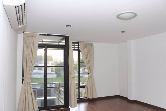 ให้เช่าโฮมออฟฟิศ3-ชั้นโซนอารีย์ย่านพญาไทใกล้btsอารีย์และกระทรวงการคลัง