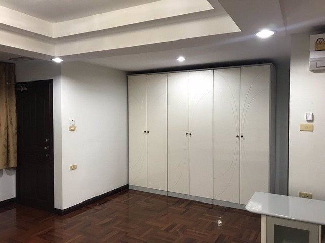 ให้เช่าทาวน์โฮมซอยอินทามระ8ใกล้btsสะพานควายใกล้mrtสุทธิสาร