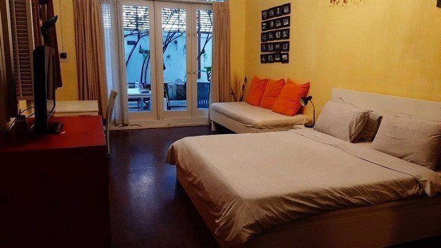 ให้เช่าบ้านเดี่ยว2ชั้นใกล้bts-สุรศักดิ์ถนนสาทร-บ้านเดี่ยวสไตล์วิจเทจสีขาว-ทำเลใจกลางเมืองถนนสาทรใต้