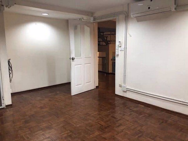 ให้เช่าบ้านเดี่ยว3ชั้นทำโฮมออฟฟิศใกล้mrtวงศ์สว่างย่านรัชดา