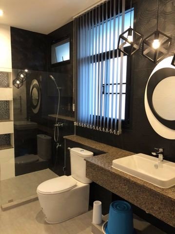 ให้เช่าบ้านเดี่ยว2ชั้นซอยปรีดี14ใกล้btsพระโขนงพร้อมสระว่ายน้ำ