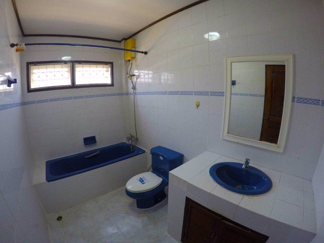 ให้เช่าทาวน์โฮม-3-ชั้น-ซอยปรีดีย์พนมยงค์13ใกล้btsพระโขนง-ห้ามเลี้ยงสัตว์