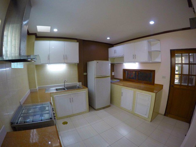 ให้เช่าทาวน์โฮม-3-ชั้น-ซอยปรีดีย์พนมยงค์13ใกล้btsพระโขนง-ห้ามเลี้ยงสัตว์