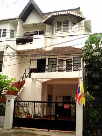 ให้เช่าทาวน์โฮม3-ชั้น-ซอยสุขุมวิท30-ใกล้btsพร้อมพงษ์