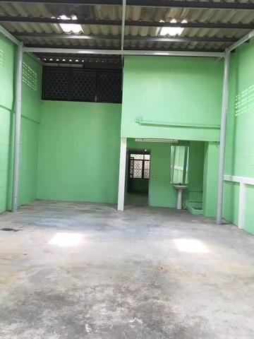 ให้เช่าทาวน์เฮ้าส์2ชั้นซอยเสรีไทย37-ราคาเช่า17000-เดือน