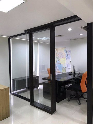 ให้เช่าพื้นที่สำนักงาน-765-ตรม-ตกแต่งเฟอร์ครบ-ใกล้-bts-ราชดำริ