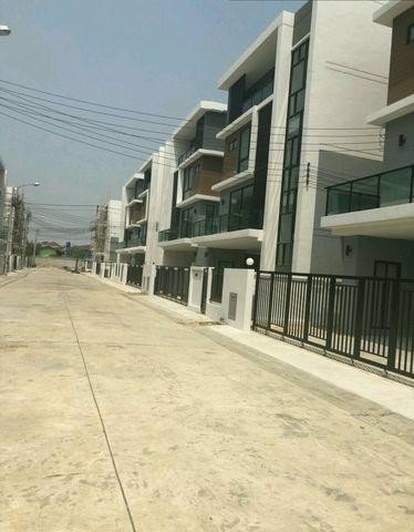 ให้เช่าโฮมออฟฟิศ4ชั้น-เดอะเบสท์กิ่งแก้ว-สุวรรณภูมิ-ใกล้สนามบินสุวรรณภูมิ