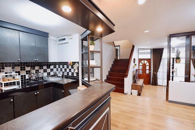 ให้เช่าทาวน์โฮม3-ชั้นซอยสุขุมวิท38ตรงข้ามซอยทองหล่อ-55-ใกล้btsทองหล่อ