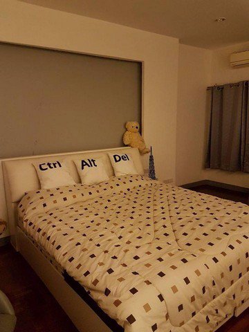 ให้เช่าและขายทาวน์เฮาส์-2-ชั้น-ถนนประชาราษฎร์บำเพ็ญ-26-ใกล้mrtห้วยขวาง-1-กิโลเมตร