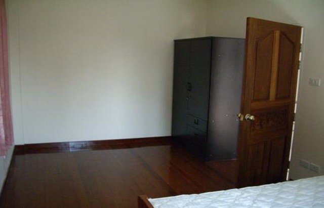 ให้เช่าบ้านแฝด3ชั้นใกล้กับเซ็นทรัลลาดพร้าวmrtพหลโยธินbtsลาดพร้าว-ซอยพหลโยธิน19ซอยวิภาวดี-28