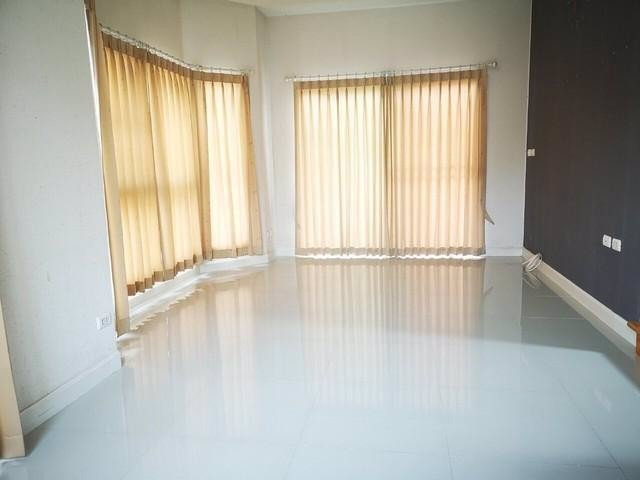 ขายบ้านเดี่ยว-2ชั้น-หมู่บ้าน-perfect-place-รัตนาธิเบศร์-บ้านใหม่พร้อมอยู่-ใกล้mrtไทรม้า