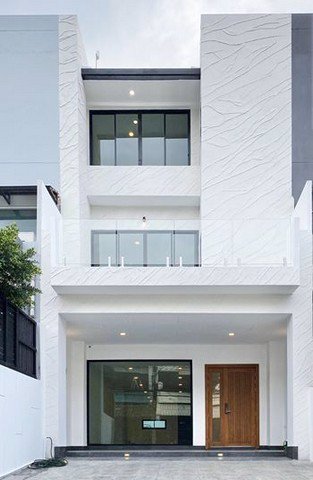 ขายทาวน์โฮม-3-ชั้น-สุขุมวิท77-ย่านอ่อนนุช-ใกล้btsอ่อนนุช-15-กิโลเมตร